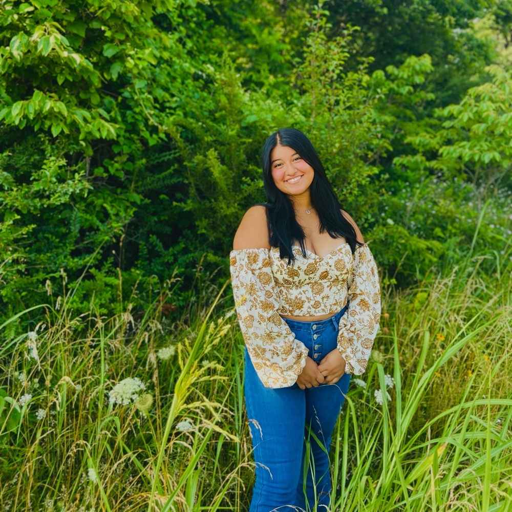 Floral Off-Shoulder Top and Blue Jeans - Picture 1 of 3